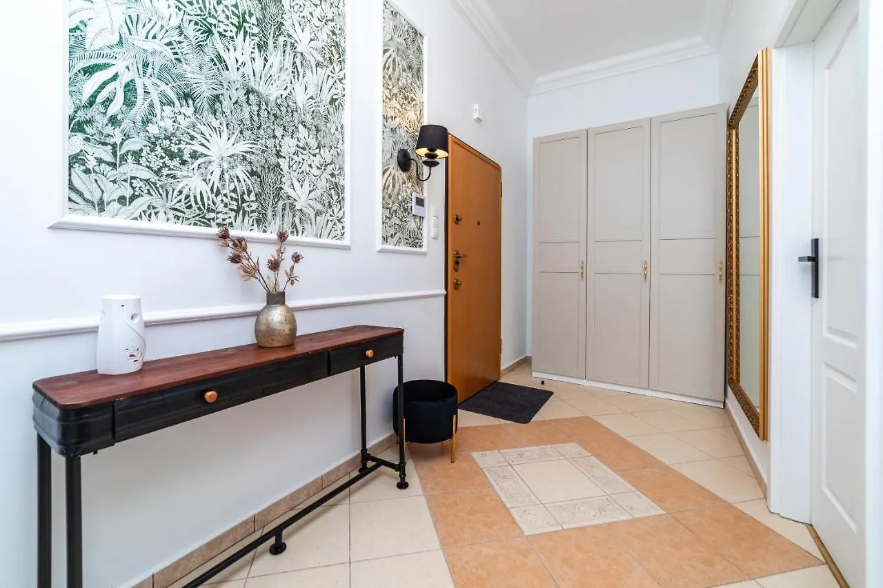 Trzy Gracje - Monte Cassino By Oneapartments Sopot 0*,  Poland